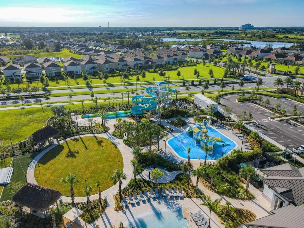 Superb Thematic 2Br Condo With 2 Clubhouses Kissimmee Eksteriør billede